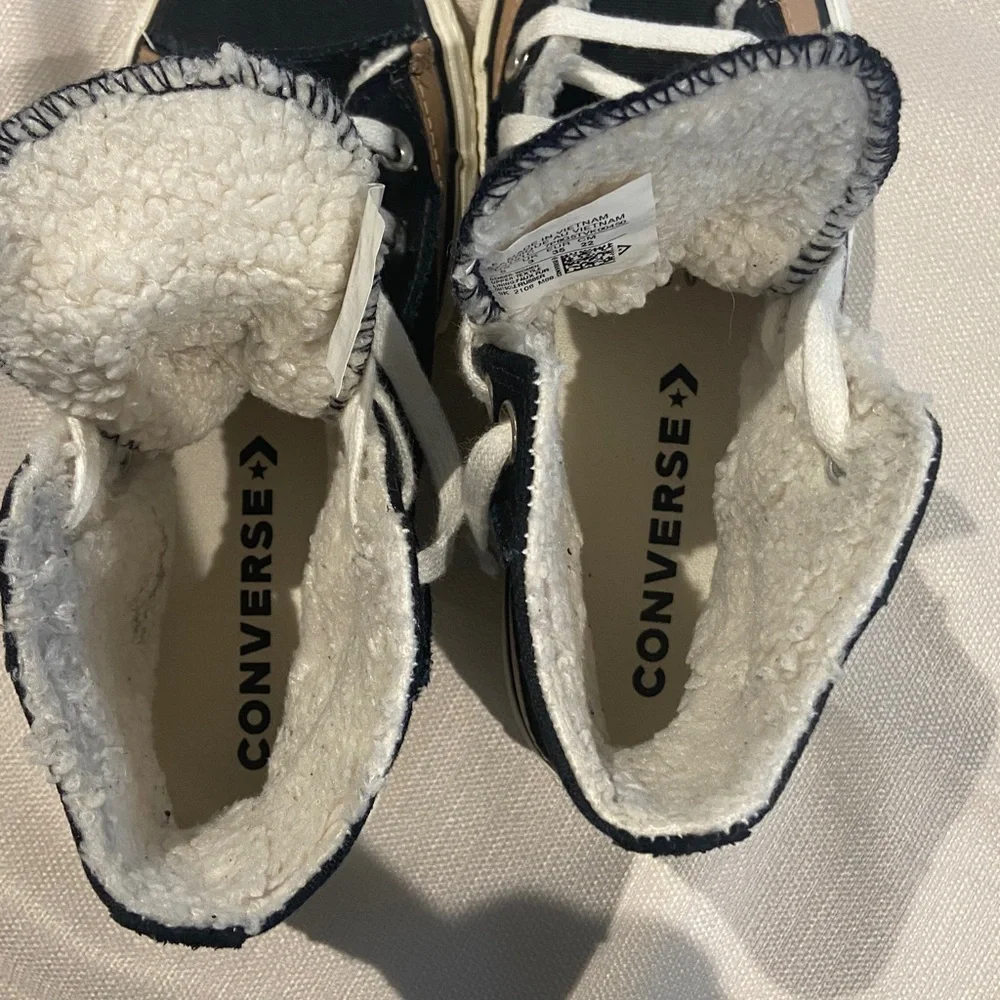 Converse All Star Black and White Women’s High-Tops Platform Sneakers. Size 5.